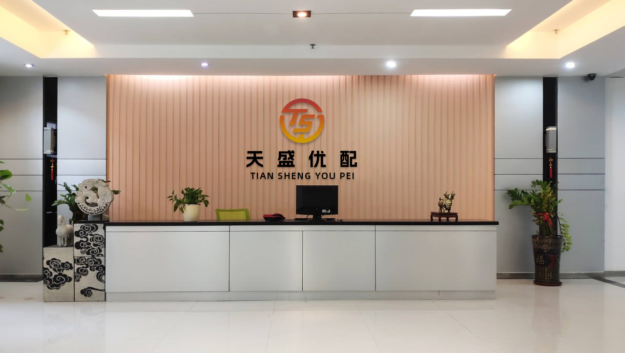 金控配资 为什么要看4小时、1小时、15分钟K线？ 今天就来讲讲我常用的多周期线交易法，简单三步，帮你把握方向、找点位、定时机。 上干货： 一、4小时线：定大方向，辨多空$ 上升趋势：高点、低点一步步抬高...